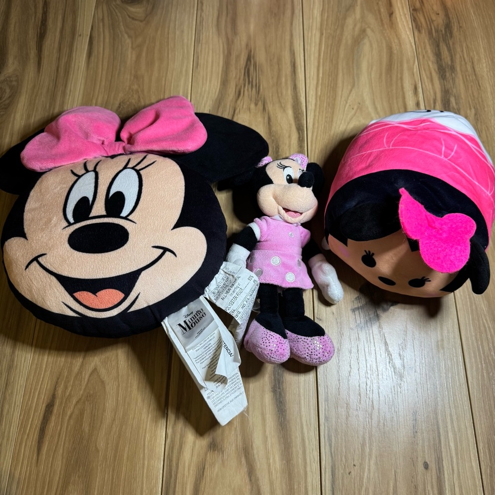 Disney Minnie Mouse Lot 3pc Round Pillow Plush & Tsum Tsum GUC Kidcore Nursery